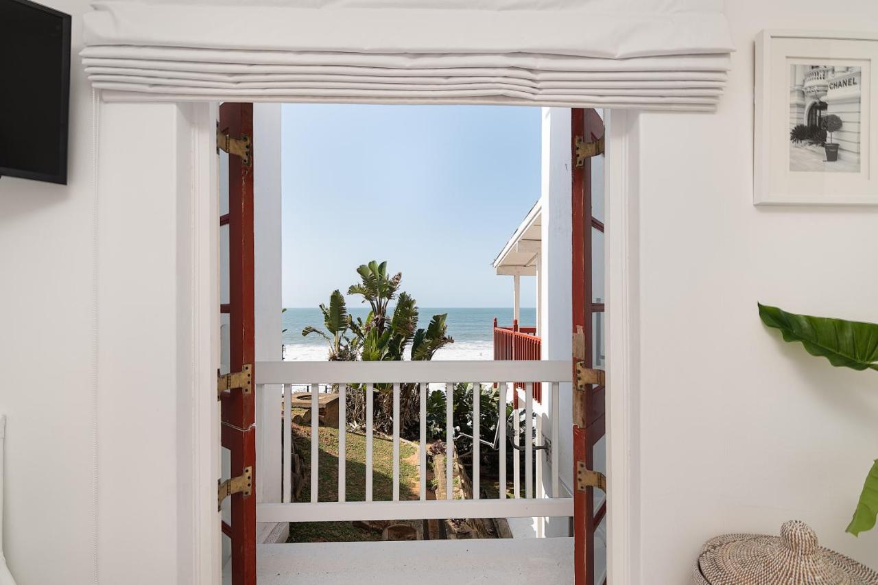 Santorini Perissa 16 - Family Only